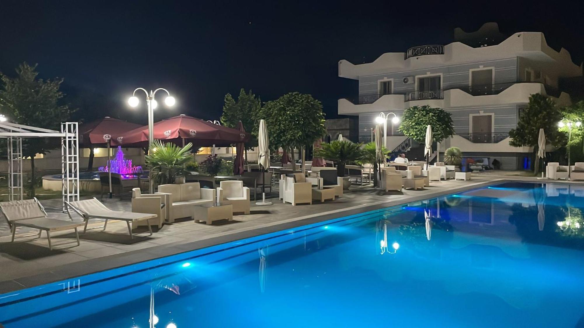 Union Villa Shkoder Bagian luar foto